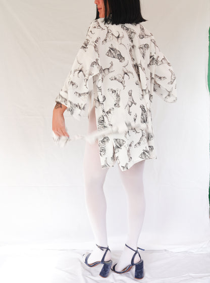 Who Let The Dogs Off? – Köpek Desenli Kimono Ceket