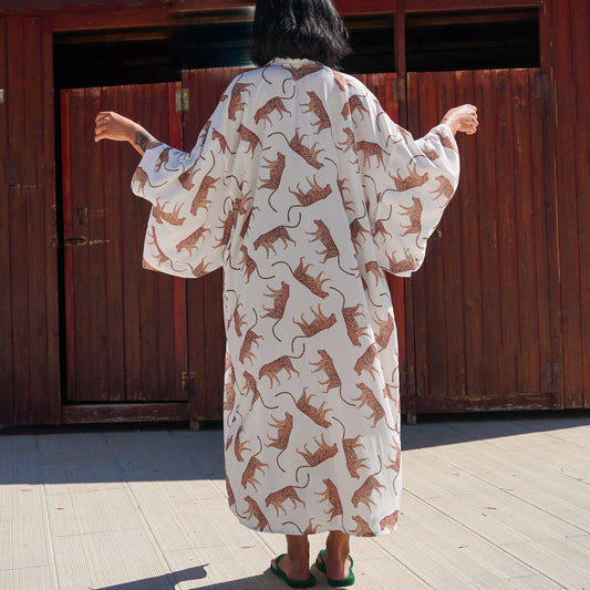Wild Leopard Pamuk Saten Uzun Kimono