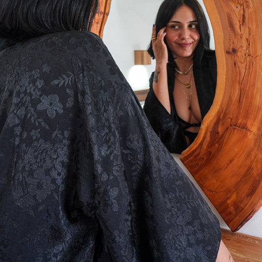"Nox" Siyah Pamuk Saten Kimono Elbise