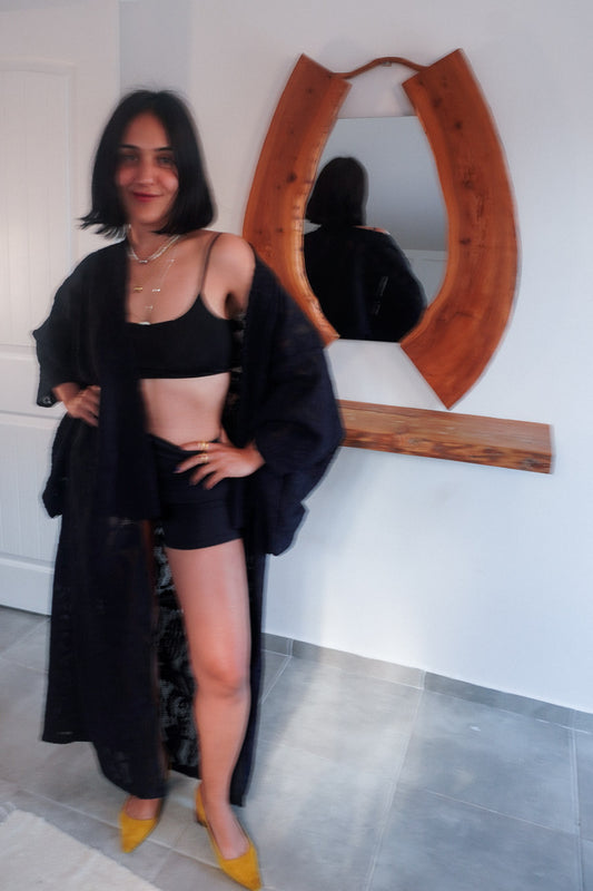 "Vesper" Transparan Siyah Kimono